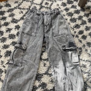 Garage distressed black cargo jeans